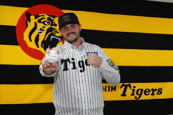 阪神 タイガース 岩田 選手 実使用 直筆サイン ジャージ アディダス 2025年最新】岩田稔の人気アイテム - メルカリ