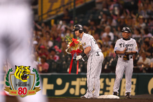ニュース - チーム - 公式戦通算1000本安打記録達成のマット