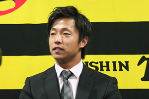 島本浩也 チャンピオン レプリカ ユニフォーム Mサイズ 阪神タイガース 000000005713-01-m.jpg?t=