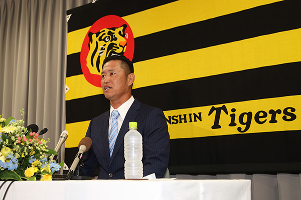 ニュース - チーム - 鶴岡一成選手が現役引退を発表｜阪神タイガース