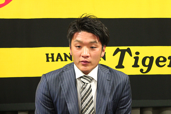 ニュース - チーム - 松田遼馬選手が契約更改｜阪神タイガース 公式サイト