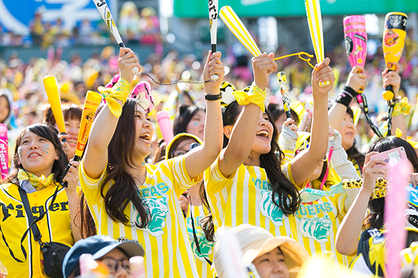 ニュース イベント ガールズフェスタ Toraco Day 開催 5万人の女性ファンが一体になって 可愛くタイガースを応援 阪神タイガース 公式サイト