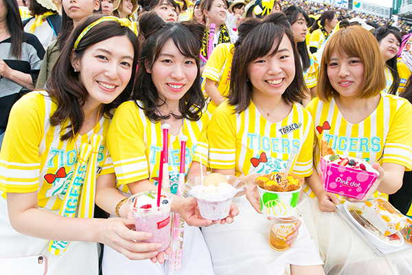 ニュース イベント ガールズフェスタ Toraco Day 開催 5万人の女性ファンが一体になって 可愛くタイガースを応援 阪神タイガース 公式サイト