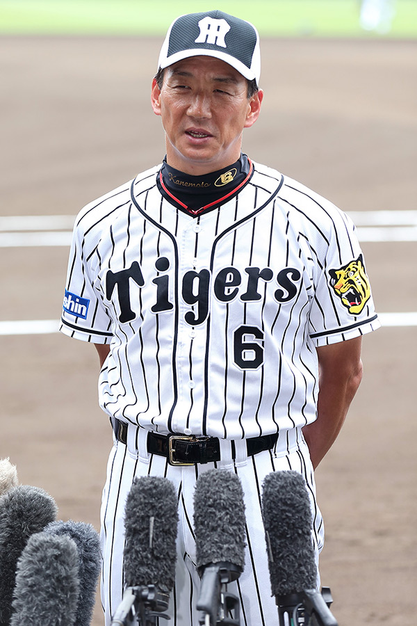 ニュース - チーム - 金本知憲監督が前半戦を総括｜阪神