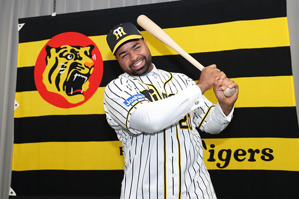 ニュース チーム ウィリン ロサリオ選手入団会見 阪神タイガース 公式サイト
