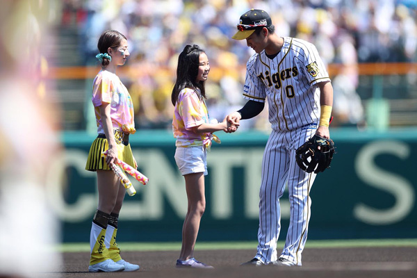 ニュース イベント タイガースガールズフェスタ Toraco Day 開催 約2万5000人の女性ファンが阪神 甲子園球場に集結し 可愛くタイガースを応援 阪神タイガース 公式サイト