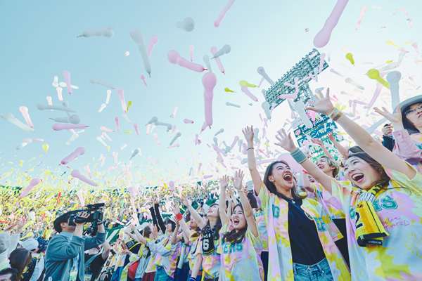 ニュース イベント タイガースガールズフェスタ Toraco Day 開催 約2万5000人の女性ファンが阪神 甲子園球場に集結し 可愛くタイガースを応援 阪神タイガース 公式サイト