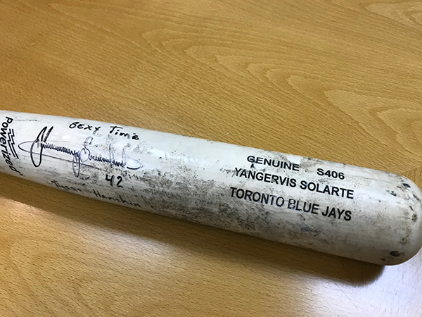 ニュース - プレゼント - モバイル会員様限定企画「ソラーテ選手直筆