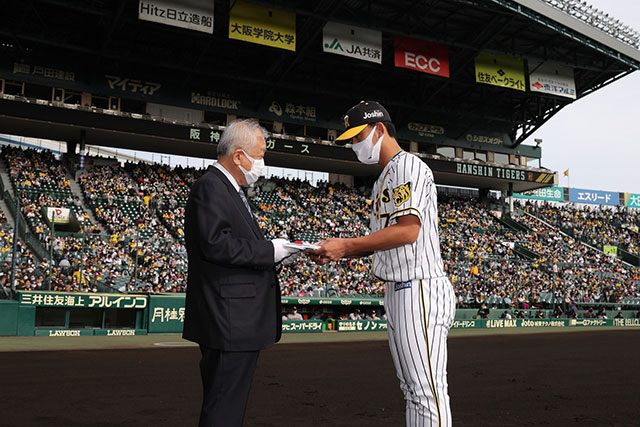 ニュース - チーム - 球団選定10月度月間最優秀選手に伊藤将司