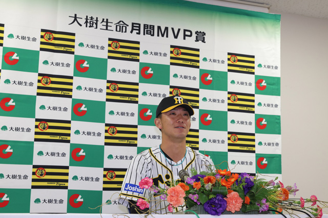ニュース - チーム - 伊藤将司選手『10・11月度大樹生命月間MVP