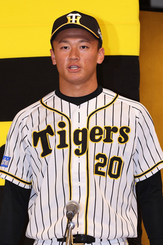 ニュース チーム 22年度新人選手入団発表会 阪神タイガース 公式サイト