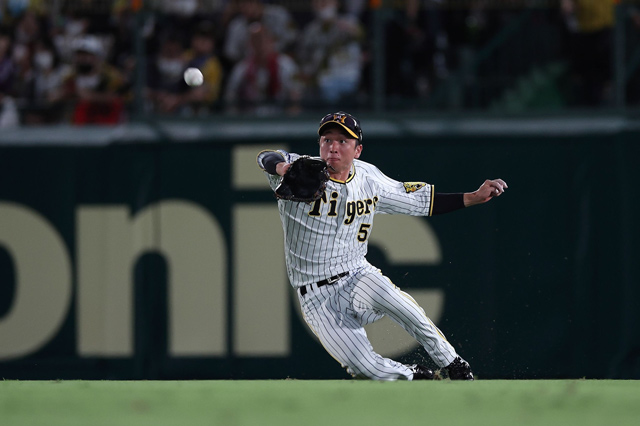 野球阪神タイガース　近本選手ユニフォーム