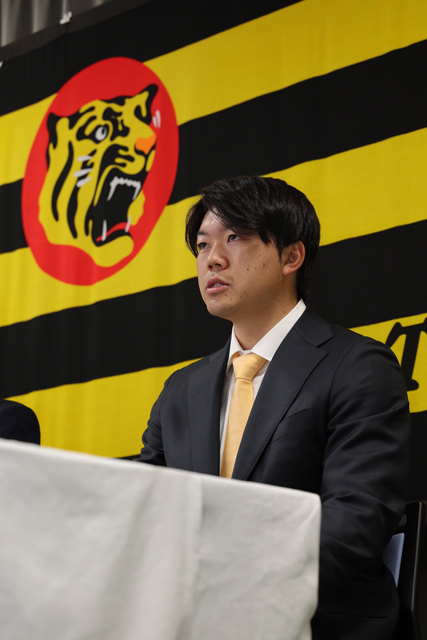 ニュース - チーム - 楠本泰史選手入団会見｜阪神タイガース 公式サイト