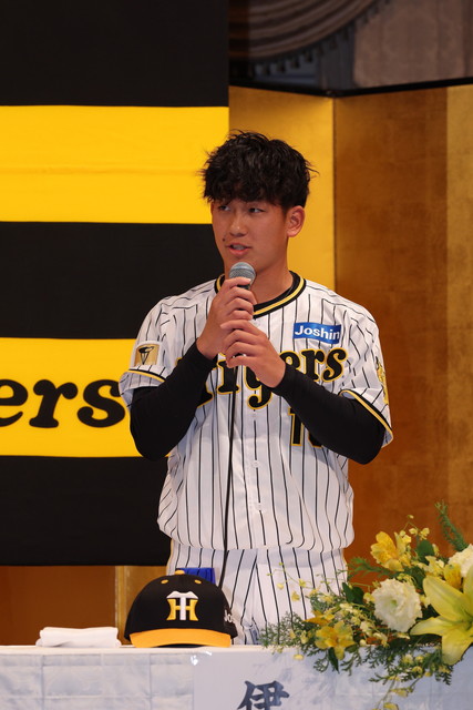 ニュース - チーム - 2025年度新人選手入団発表会｜阪神タイガース