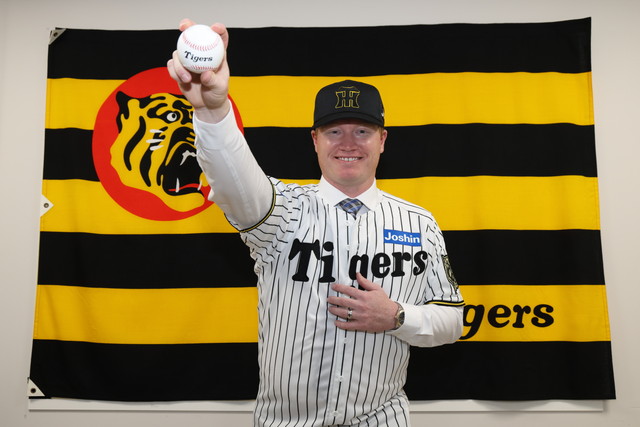 ニュース - チーム - ニック・ネルソン選手、ジョン・デュプランティエ