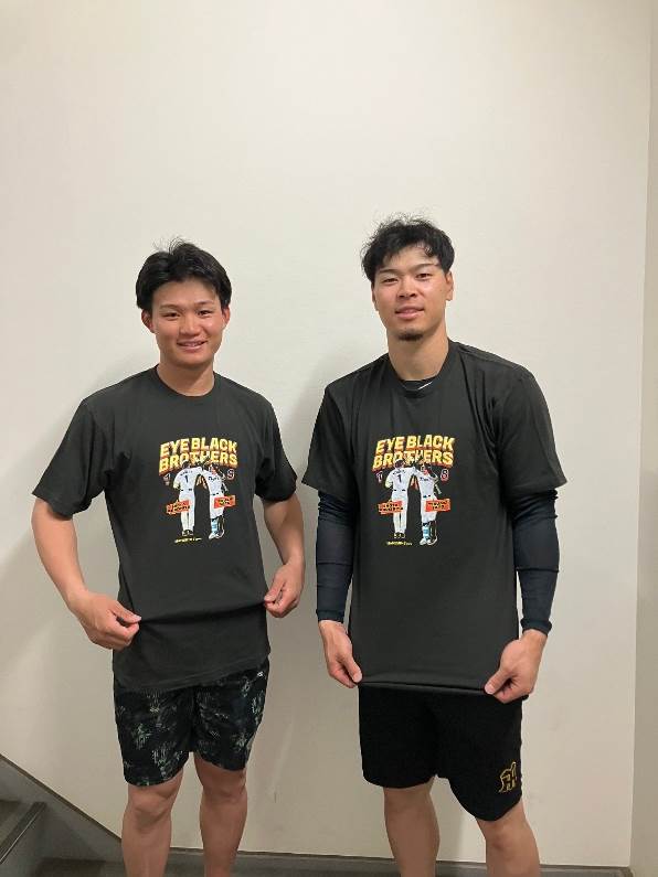 ニュース - グッズ - 「EYE BLACK BROTHERS」Tシャツ・タオル