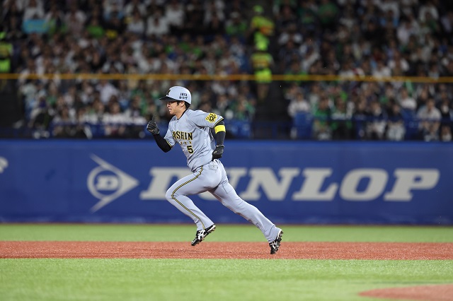 ニュース - チーム - 近本光司選手 公式戦通算200盗塁記録達成！｜阪神