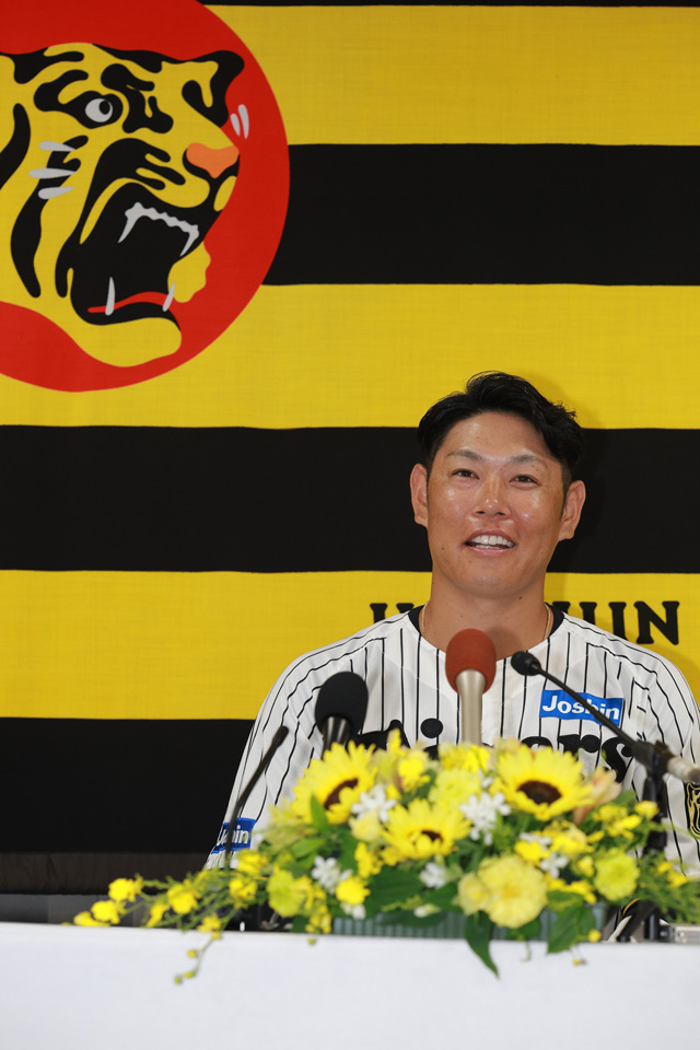 ニュース - チーム - 原口文仁選手現役引退発表会見｜阪神タイガース